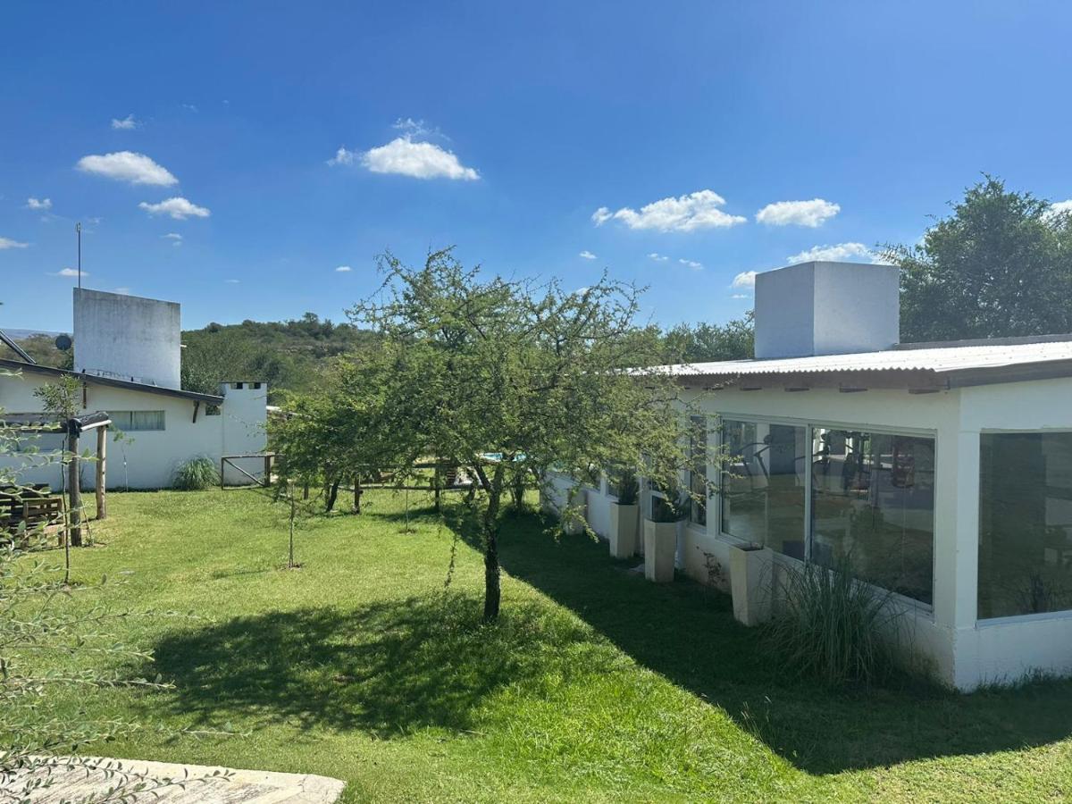 El Rincon De Jose Luis - Cabanas Y Restaurante Tanti Exteriér fotografie